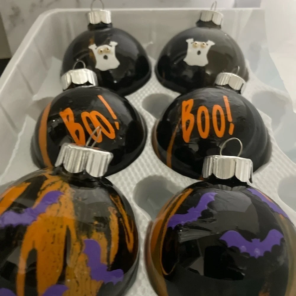 Halloween ornaments 6 bulbs to a set - Picture 4 of 9